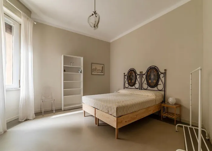 Guesthost - Piazza Bainsizza Elegant Apartament