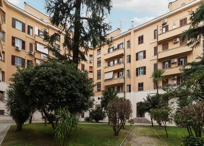 Guesthost - Piazza Bainsizza Elegant Apartament