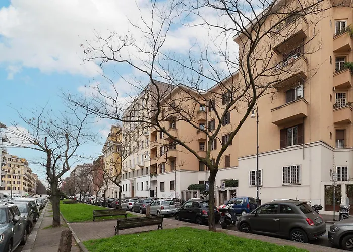 Guesthost - Piazza Bainsizza Elegant Apartament *